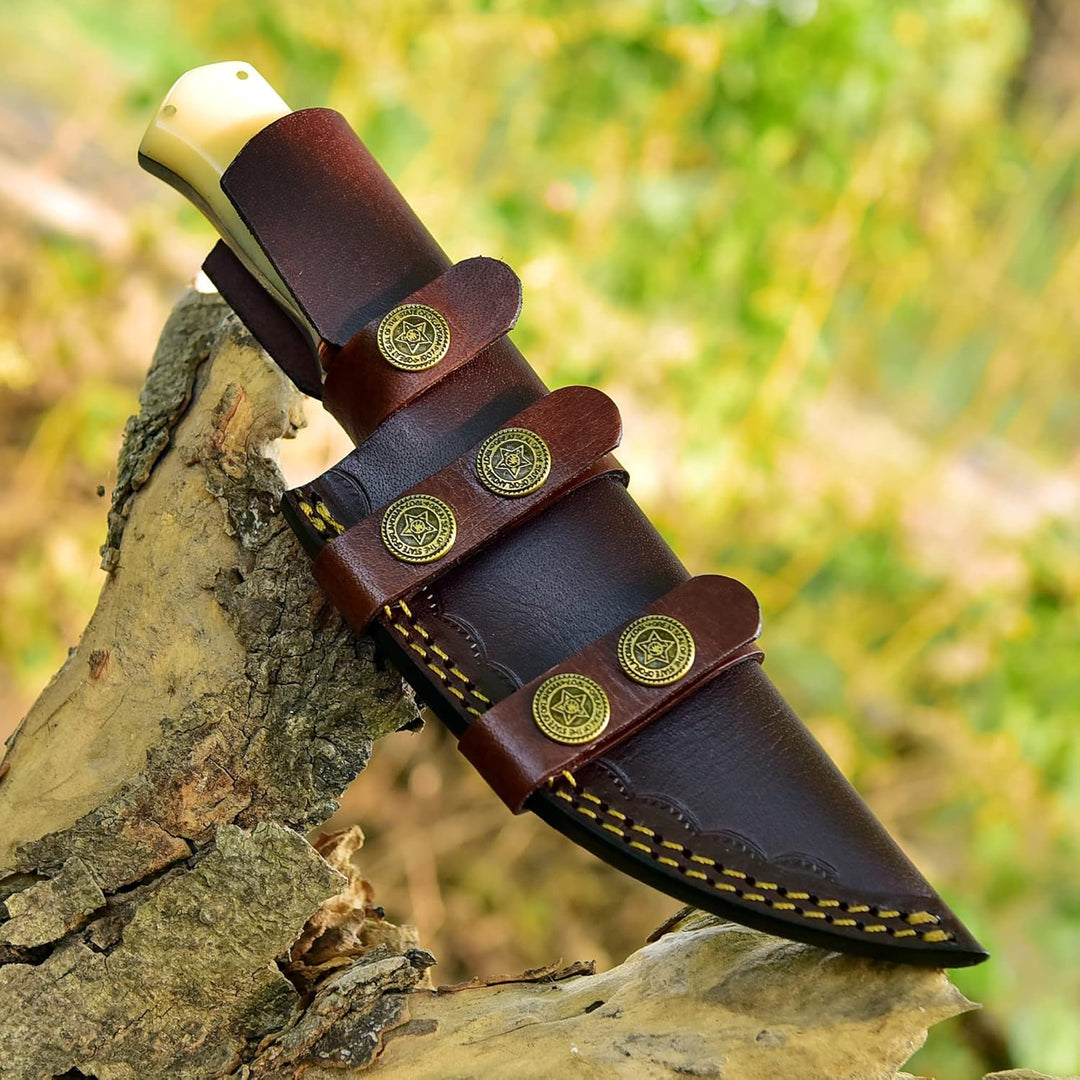 Artisan-Crafted  Damascus Hunting Knife | Olive Wood Handle