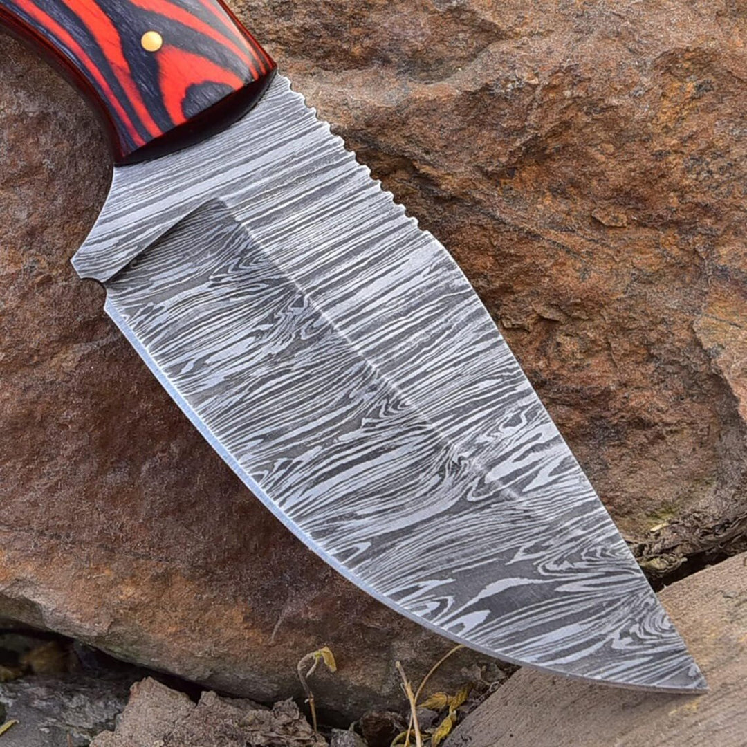 Luxury Damascus Steel Hunting Knife 8.5" - Handcrafted Fixed Blade Knife with Leather Sheath-EDC Pocket Knife-Ideal for Camping & Gifting