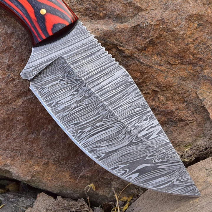 Luxury Damascus Steel Hunting Knife 8.5" - Handcrafted Fixed Blade Knife with Leather Sheath-EDC Pocket Knife-Ideal for Camping & Gifting