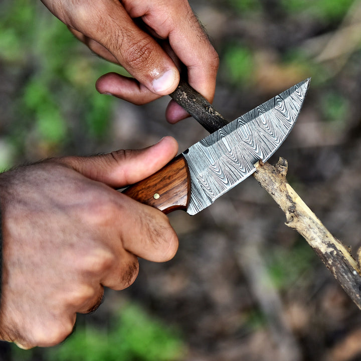 Hand-Forged  Damascus Hunting Knife 7" | Rose Wood Handle
