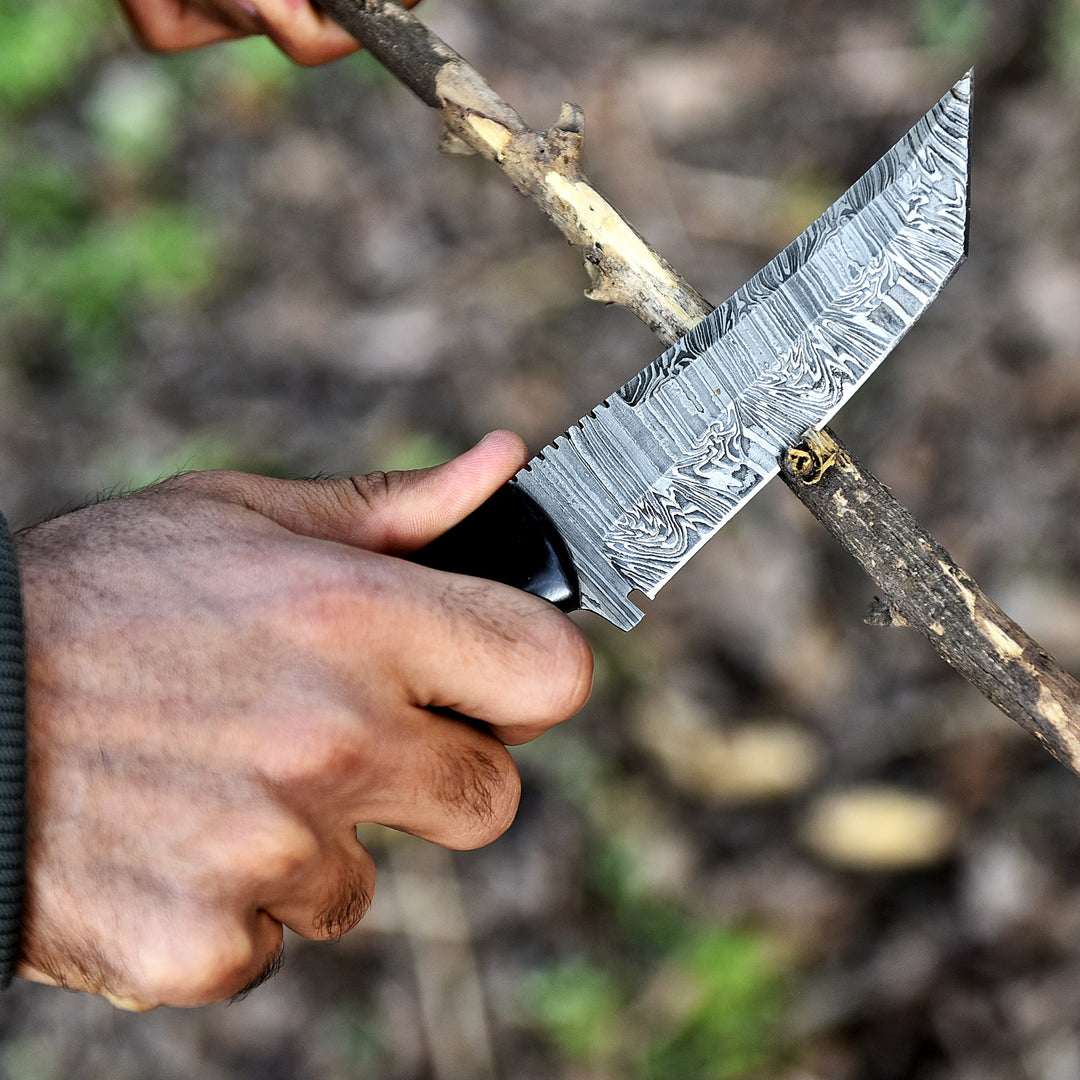 Outdoor Hunting Steel Knife 9.5" | Bull Horn Handle