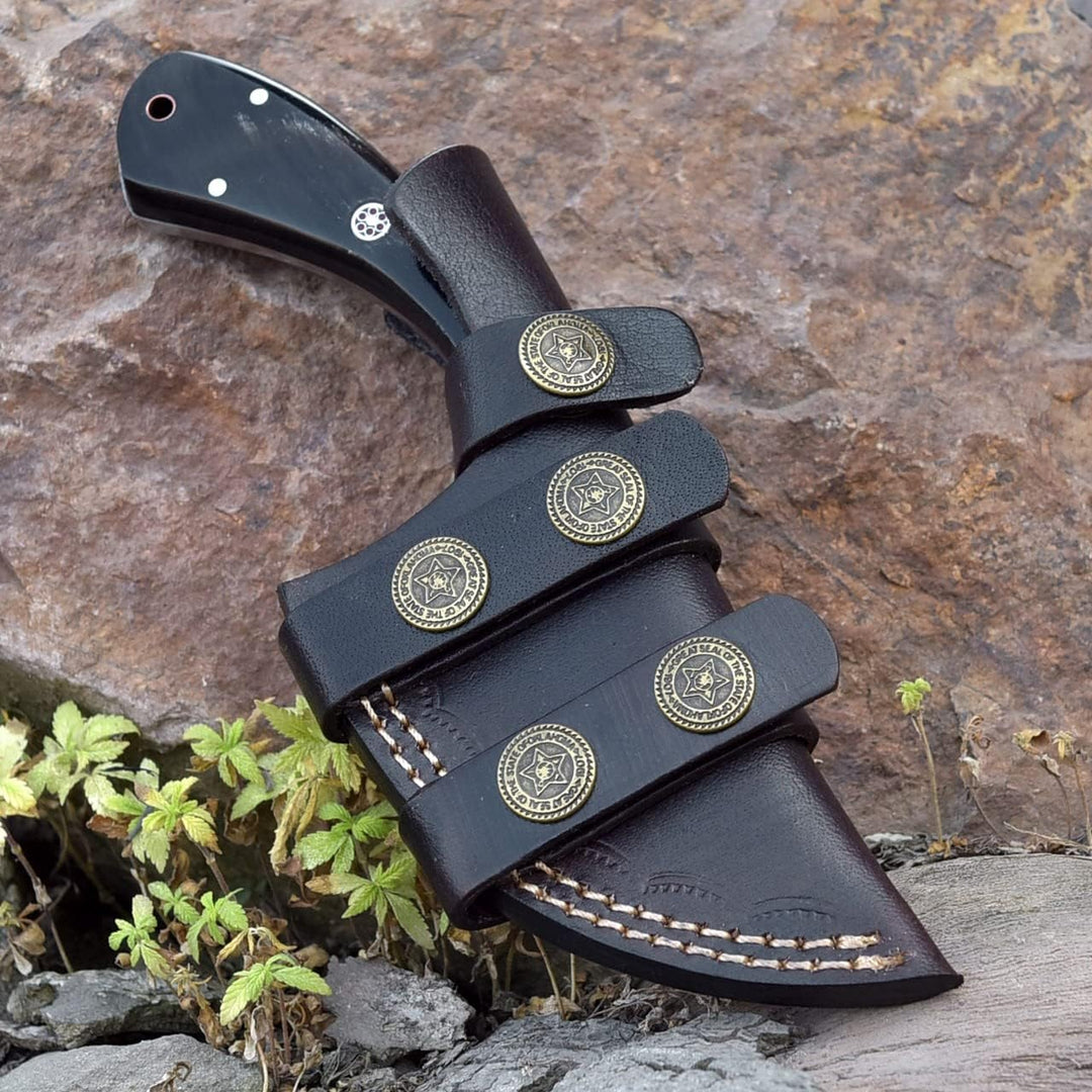 Skinning Damascus Hunting Knife 7" | Buffalo Horn Handle